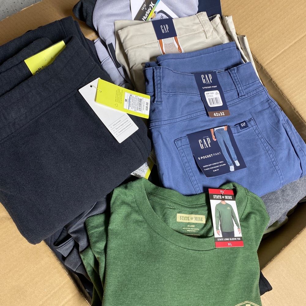 50 pieces Assorted Dept Store Brands , Women, Men, Kids clothing